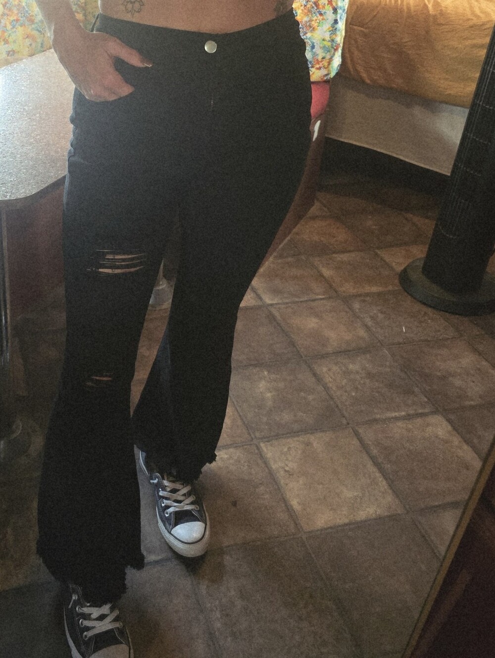 Highwaist Black Distressed Flare Jeans